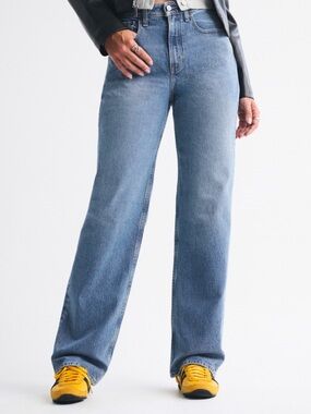 Abercrombie & Fitch Curve Love Jeans